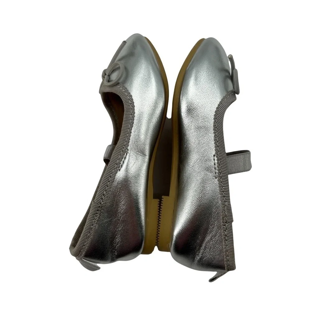 Cat & Jack Girl's Silver Bow Ballet Flats Size 5 Toddler